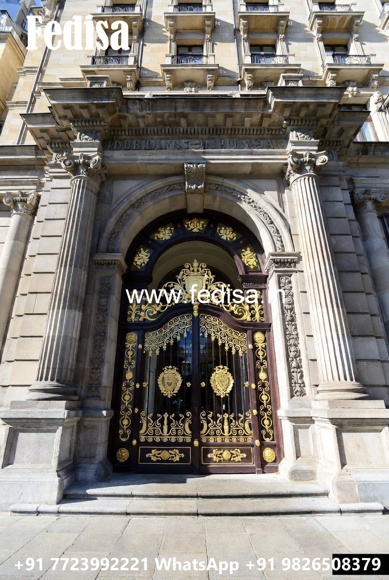 Hotel Entrance Gate Design with Brass and Glass Finish No-7810